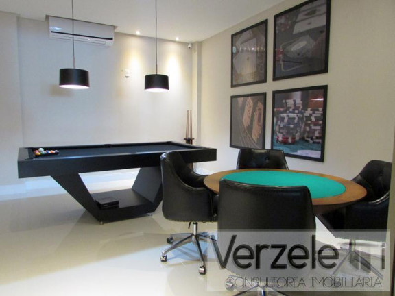 Imagem Apartamento com 7 Quartos à Venda, 410 m² em Centro - Balneário Camboriú Imagem Apartamento com 7 Quartos à Venda, 410 m² em Centro - Balneário Camboriú