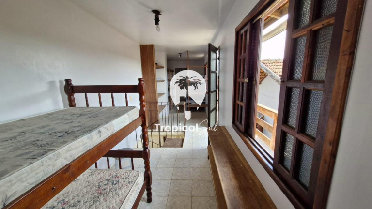 Imagem Casa com 4 Quartos à Venda, 196 m² em Shangri-lá - Pontal Do Parana Imagem Casa com 4 Quartos à Venda, 196 m² em Shangri-lá - Pontal Do Parana