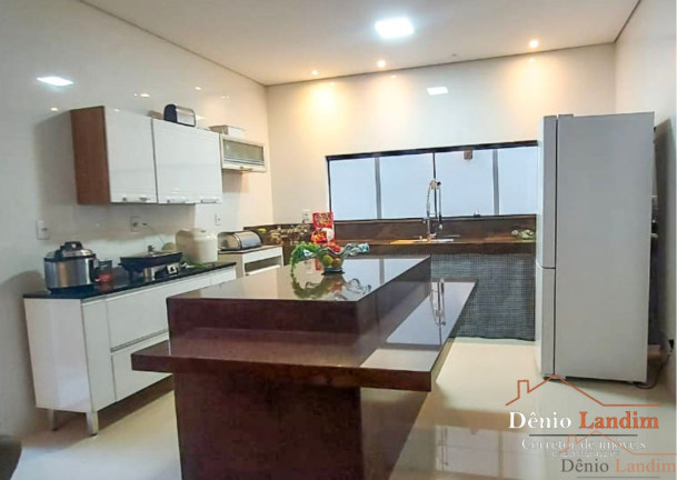 Imagem Casa com 3 Quartos à Venda, 240 m² em Morada Da Serra - Montes Claros