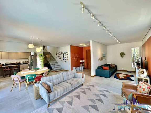 Imagem Casa com 4 Quartos à Venda, 345 m² em Granja Viana - Carapicuíba Imagem Casa com 4 Quartos à Venda, 345 m² em Granja Viana - Carapicuíba