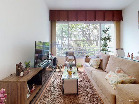 Imagem Apartamento com 2 Quartos à Venda, 64 m² em Jardim Botânico - Porto Alegre