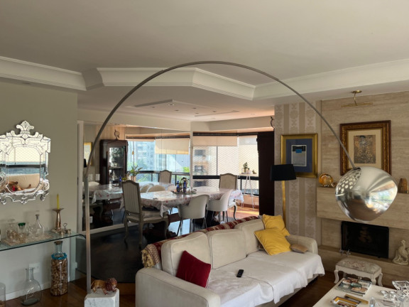 Apartamento com 3 Quartos à Venda, 220 m² em Vila Suzana - São Paulo