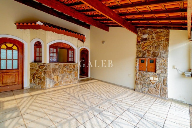 Casa com 4 Quartos à Venda, 214 m² em Atibaia Jardim - Atibaia