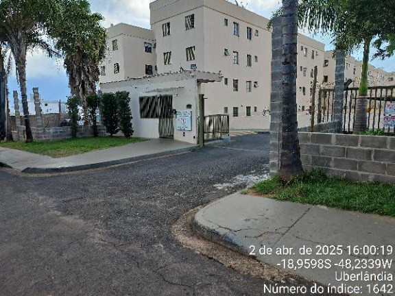 Apartamento com 2 Quartos à Venda, 40 m² em Laranjeiras - Uberlandia