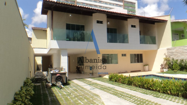 Imagem Casa com 5 Quartos à Venda, 607 m² em Edson Queiroz - Fortaleza Imagem Casa com 5 Quartos à Venda, 607 m² em Edson Queiroz - Fortaleza