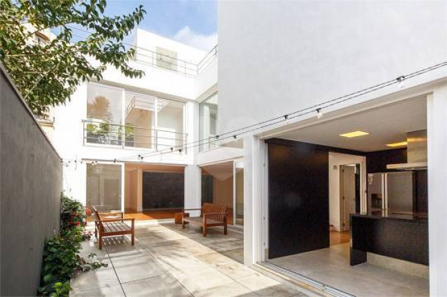 Imagem Casa com 3 Quartos à Venda, 220 m² em Campo Belo - São Paulo