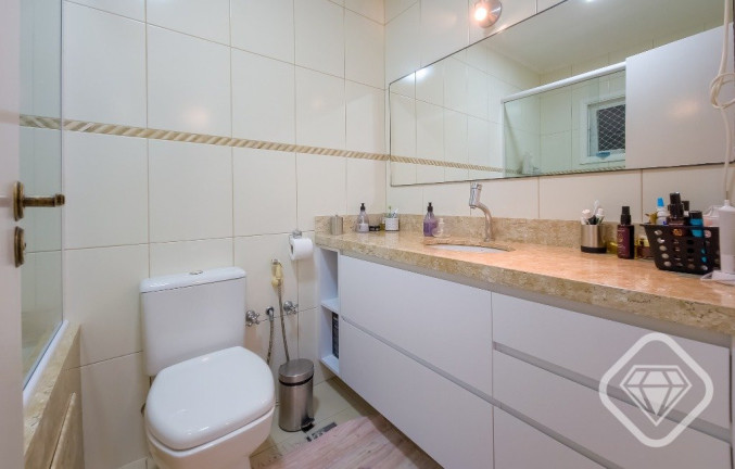 Imagem Casa com 3 Quartos à Venda, 159 m² em Tristeza - Porto Alegre Imagem Casa com 3 Quartos à Venda, 159 m² em Tristeza - Porto Alegre