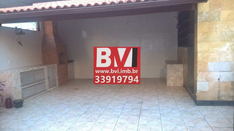 Imagem Casa com 2 Quartos à Venda, 157 m² em Irajá - Rio De Janeiro Imagem Casa com 2 Quartos à Venda, 157 m² em Irajá - Rio De Janeiro