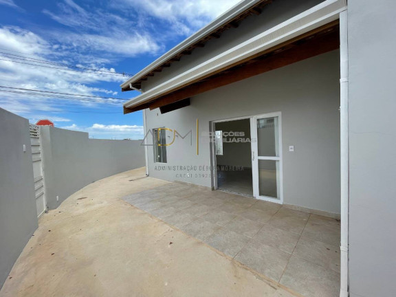 Imagem Casa com 3 Quartos à Venda, 152 m² em Jardim Regina - Botucatu