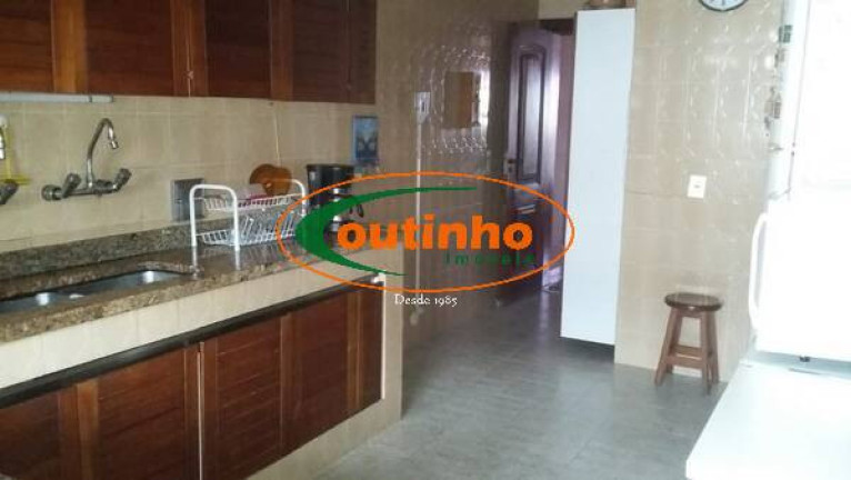 Imagem Apartamento com 4 Quartos à Venda, 153 m² em Tijuca - Rio De Janeiro Imagem Apartamento com 4 Quartos à Venda, 153 m² em Tijuca - Rio De Janeiro