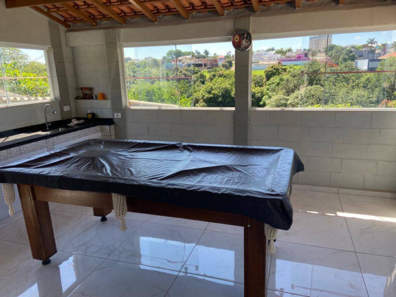 Imagem Chácara com 3 Quartos à Venda, 150 m² em Centro - Boituva