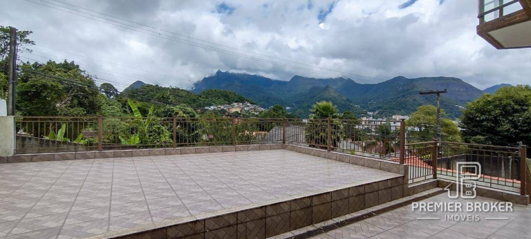 Imagem Casa com 4 Quartos à Venda, 200 m² em Araras - Teresópolis