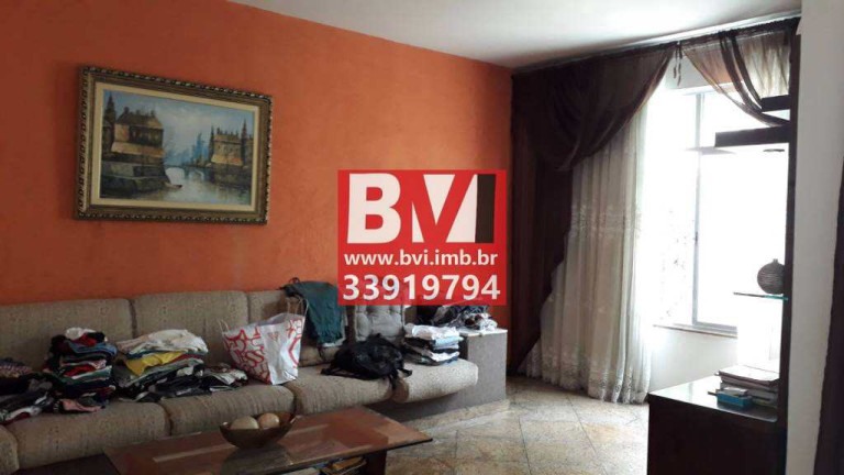 Imagem Casa com 6 Quartos à Venda, 330 m² em Vista Alegre - Rio De Janeiro Imagem Casa com 6 Quartos à Venda, 330 m² em Vista Alegre - Rio De Janeiro