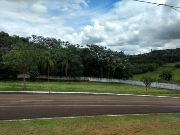Terreno à Venda, 742 m² em Curitibanos - Bragança Paulista