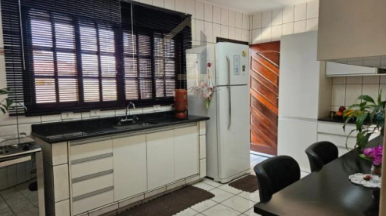 Imagem Casa com 3 Quartos à Venda, 264 m² em Vila Linda - Santo André Imagem Casa com 3 Quartos à Venda, 264 m² em Vila Linda - Santo André