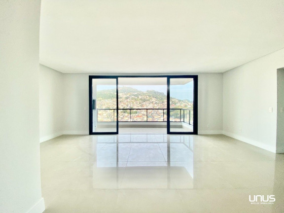 Imagem Apartamento com 3 Quartos à Venda, 265 m² em Agronômica - Florianópolis