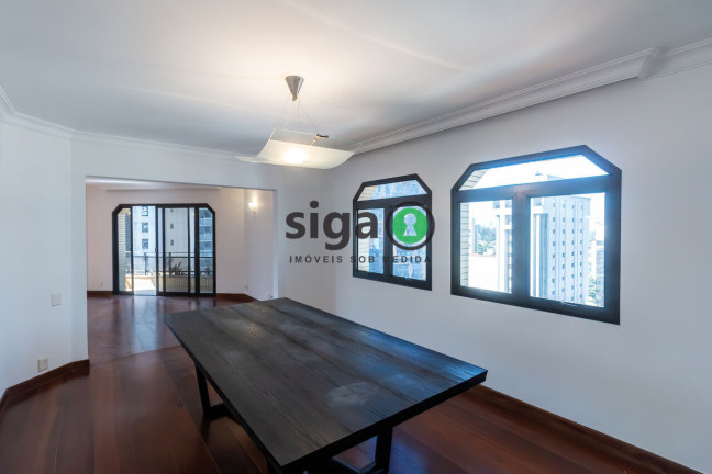 Imagem Apartamento com 3 Quartos para Alugar, 240 m² em Itaim Bibi - São Paulo