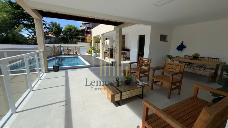 Imagem Casa com 3 Quartos à Venda, 336 m² em Vilas Do Atlântico - Lauro De Freitas Imagem Casa com 3 Quartos à Venda, 336 m² em Vilas Do Atlântico - Lauro De Freitas