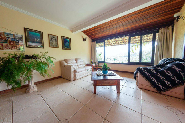Imagem Casa com 4 Quartos à Venda, 220 m² em Itaipu - Niterói