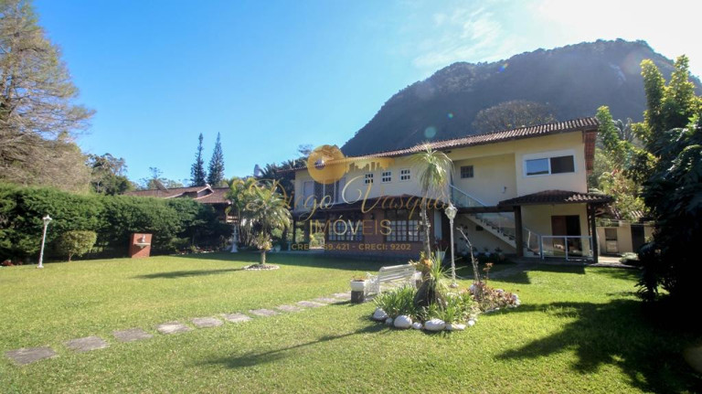 Casa com 3 Quartos à Venda, 1.300 m² em Comary - Teresópolis