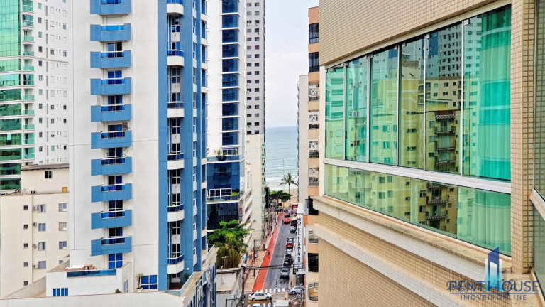 Imagem Apartamento com 3 Quartos à Venda, 130 m² em Centro - Balneário Camboriú Imagem Apartamento com 3 Quartos à Venda, 130 m² em Centro - Balneário Camboriú