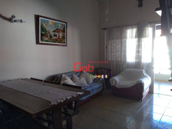 Imagem Casa com 2 Quartos à Venda, 70 m² em Peró - Cabo Frio