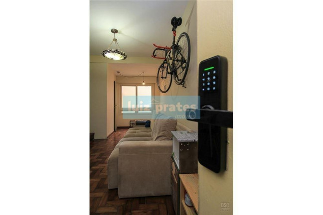 Imagem Apartamento com 1 Quarto à Venda, 75 m² em Farroupilha - Porto Alegre
