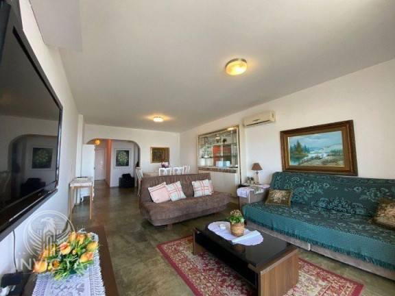 Imagem Apartamento com 3 Quartos à Venda, 230 m² em Centro - Balneário Camboriú Imagem Apartamento com 3 Quartos à Venda, 230 m² em Centro - Balneário Camboriú