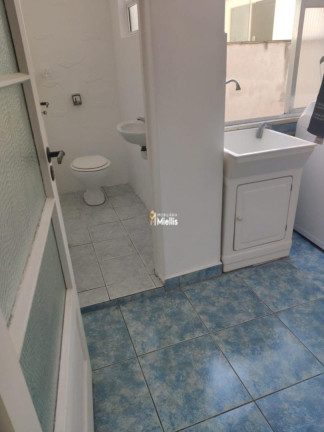 Imagem Imóvel com 2 Quartos à Venda, 20 m² em Auxiliadora - Porto Alegre Imagem Imóvel com 2 Quartos à Venda, 20 m² em Auxiliadora - Porto Alegre