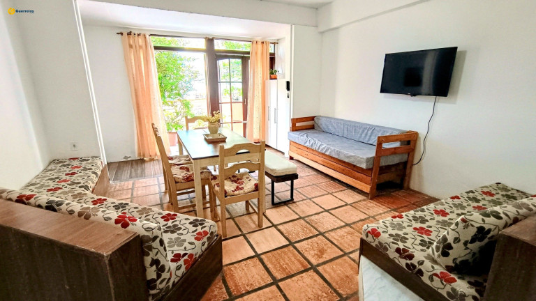 Imagem Imóvel com 14 Quartos à Venda, 390 m² em Canasvieiras - Florianópolis Imagem Imóvel com 14 Quartos à Venda, 390 m² em Canasvieiras - Florianópolis