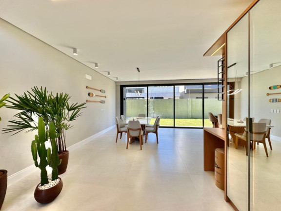 Imagem Casa com 4 Quartos à Venda, 220 m² em Xangri-la - Capao Da Canoa Imagem Casa com 4 Quartos à Venda, 220 m² em Xangri-la - Capao Da Canoa