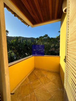 Imagem Casa com 7 Quartos à Venda, em Enseada - Guarujá Imagem Casa com 7 Quartos à Venda, em Enseada - Guarujá