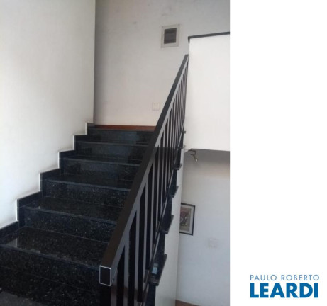 Imagem Sobrado com 3 Quartos à Venda, 230 m² em Vila Homero Thon - Santo André Imagem Sobrado com 3 Quartos à Venda, 230 m² em Vila Homero Thon - Santo André