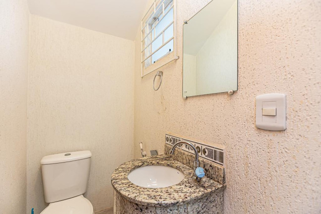 Imagem Sobrado com 4 Quartos à Venda, 145 m² em Uberaba - Curitiba Imagem Sobrado com 4 Quartos à Venda, 145 m² em Uberaba - Curitiba