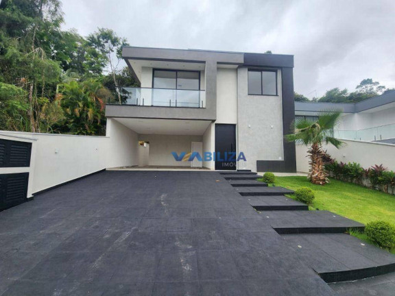 Sobrado com 4 Quartos à Venda, 300 m² em Perová - Arujá