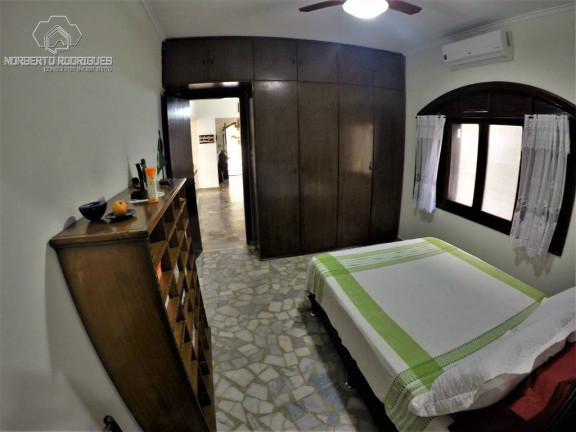 Imagem Casa com 2 Quartos à Venda, 195 m² em Guilhermina - Praia Grande