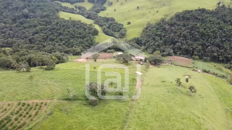 Imagem Imóvel com 4 Quartos à Venda, 120 m² em Santana De Caldas - Caldas