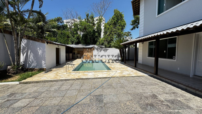Imagem Casa com 5 Quartos à Venda, 333 m² em Barra Da Tijuca - Rio De Janeiro Imagem Casa com 5 Quartos à Venda, 333 m² em Barra Da Tijuca - Rio De Janeiro