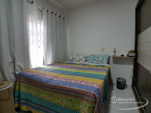 Imagem Casa com 2 Quartos à Venda, 60 m² em Petrópolis - Joinville