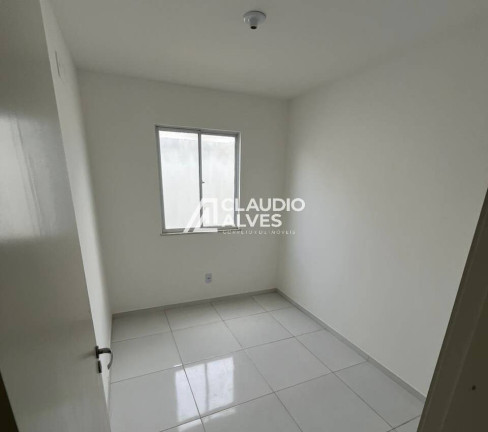 Imagem Casa de Condomínio com 2 Quartos à Venda, 70 m² em Mangabeira - Feira De Santana
