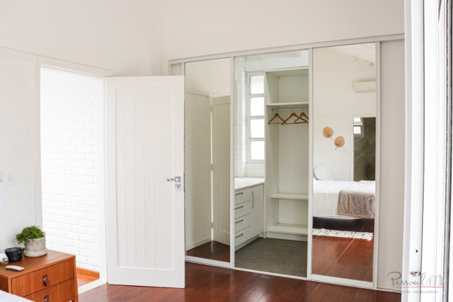 Imagem Casa com 5 Quartos à Venda, 322 m² em Jurerê Internacional - Florianópolis Imagem Casa com 5 Quartos à Venda, 322 m² em Jurerê Internacional - Florianópolis