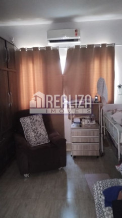 Imagem Casa com 3 Quartos à Venda, 240 m² em Alfredo Freire Ii - Uberaba Imagem Casa com 3 Quartos à Venda, 240 m² em Alfredo Freire Ii - Uberaba