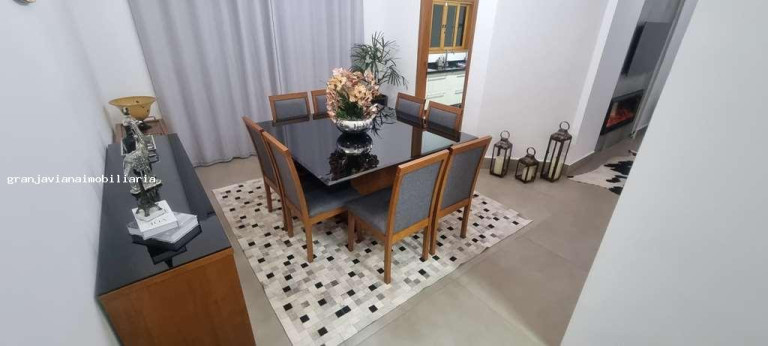 Imagem Casa à Venda, em Vila Velha - Carapicuíba Imagem Casa à Venda, em Vila Velha - Carapicuíba