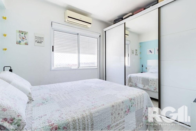 Imagem Apartamento com 3 Quartos à Venda, 68 m² em Vila Ipiranga - Porto Alegre Imagem Apartamento com 3 Quartos à Venda, 68 m² em Vila Ipiranga - Porto Alegre