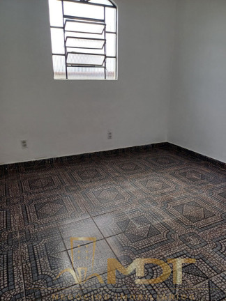 Imagem Casa com 3 Quartos à Venda, 120 m² em Copacabana - Belo Horizonte