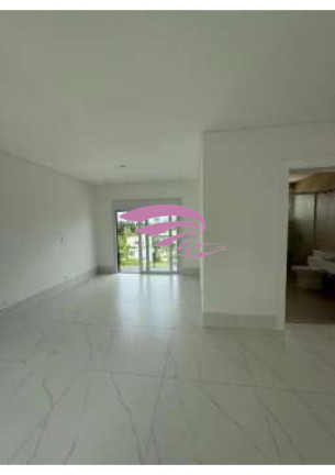 Imagem Casa com 3 Quartos à Venda, 400 m² em Santo Inácio - Curitiba Imagem Casa com 3 Quartos à Venda, 400 m² em Santo Inácio - Curitiba