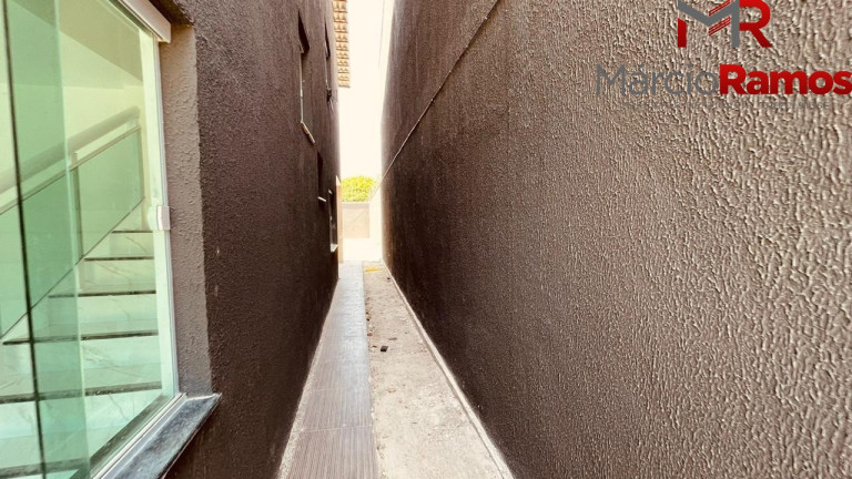 Imagem Casa com 4 Quartos à Venda, 116 m² em Centro - Eusébio