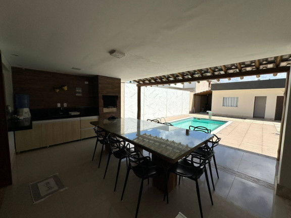 Imagem Casa com 5 Quartos para Alugar,  em Outeiro Da Glória - Porto Seguro