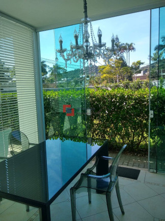 Imagem Casa com 3 Quartos à Venda, 170 m² em Saguaçu - Joinville