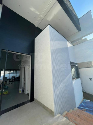 Imagem Casa com 3 Quartos à Venda, 320 m² em Tamboré - Santana De Parnaíba Imagem Casa com 3 Quartos à Venda, 320 m² em Tamboré - Santana De Parnaíba